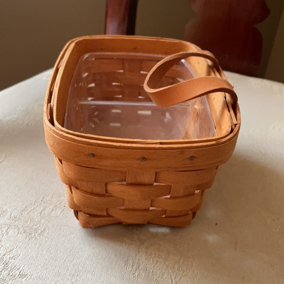 1990 Longaberger Small Key Mail Basket w/insert - Picture 3 of 9